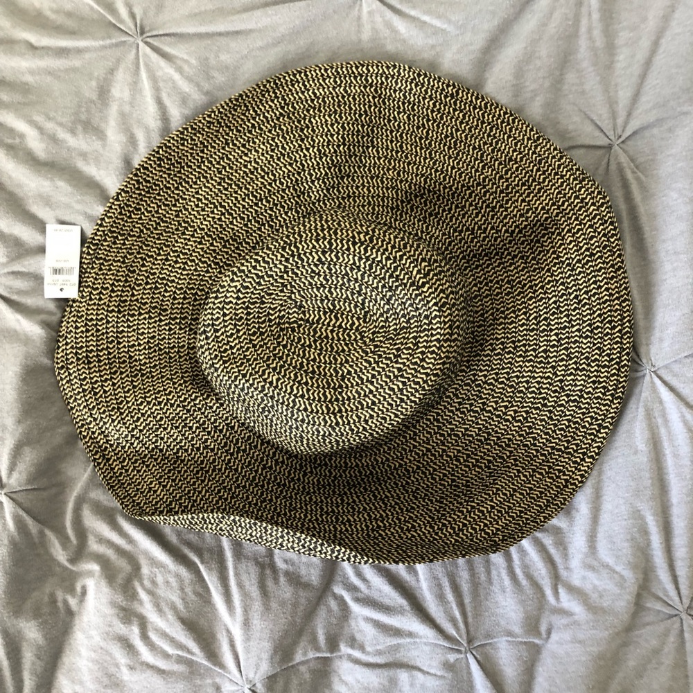 NWT floppy hat